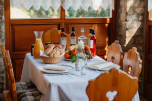 Étterem a Malomerdő Panzióban, napi menü, étlap. Belső tér