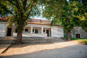 Szállás a Malomerdő Panzióban. A felújított parasztház